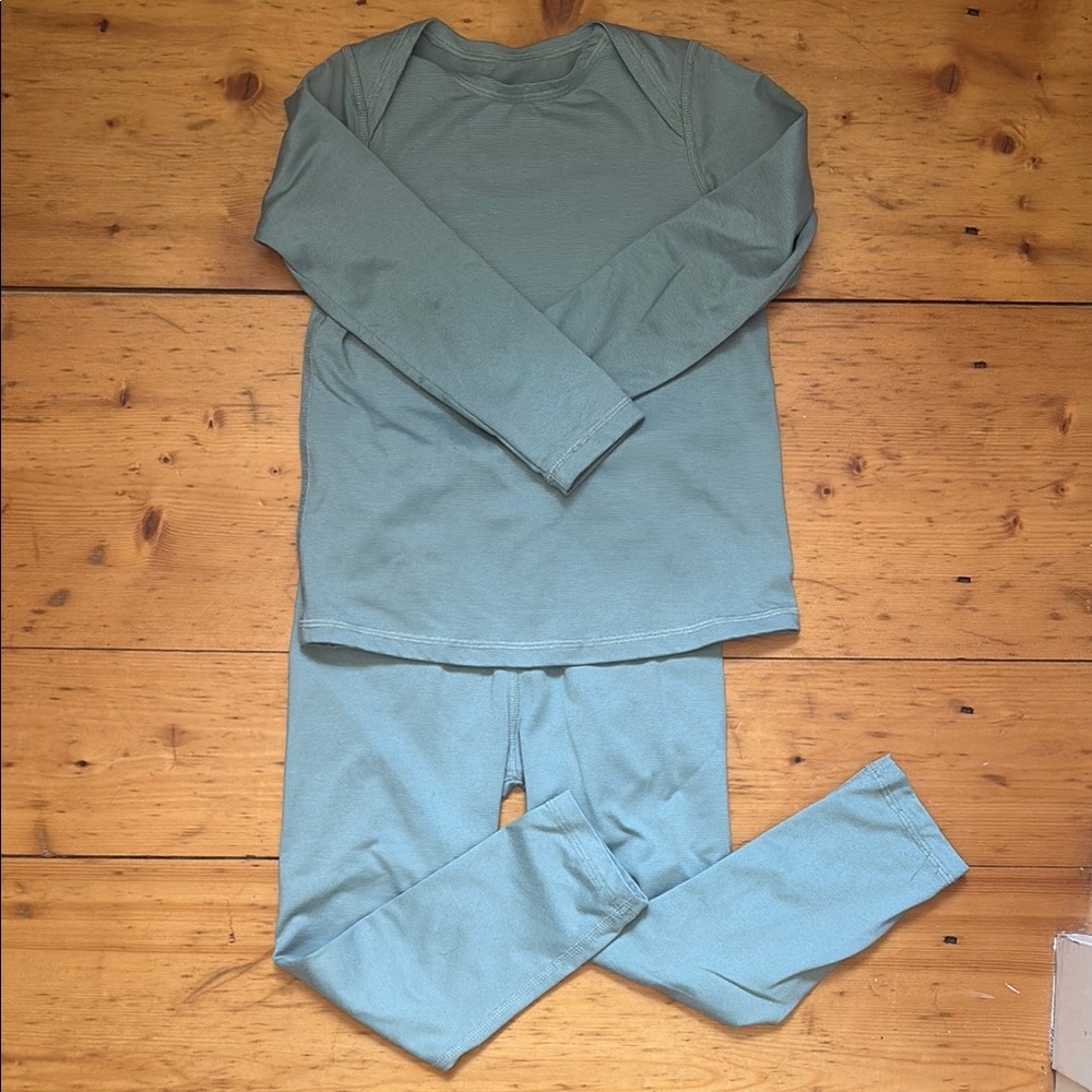 REI baselayer set, 4T